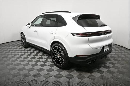 2025 Porsche Cayenne AWD