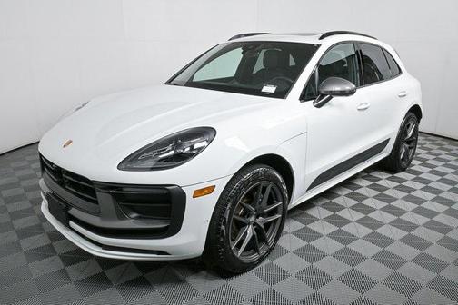 2023 Porsche Macan Base