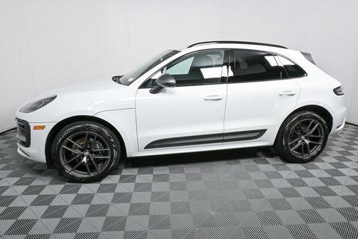 2023 Porsche Macan Base