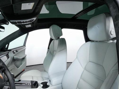 2026 Porsche Macan GTS