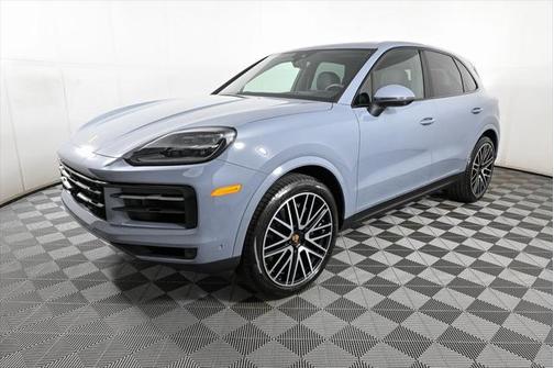 2025 Porsche Cayenne AWD