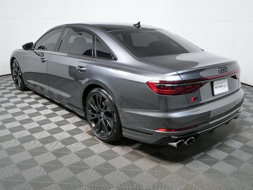 2025 Audi S8 4.0T