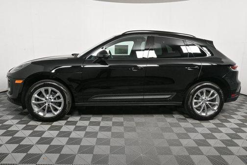 2025 Porsche Macan AWD