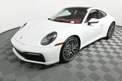 2024 Porsche 911 Carrera 4