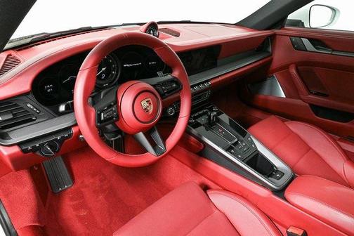 2024 Porsche 911 Carrera 4