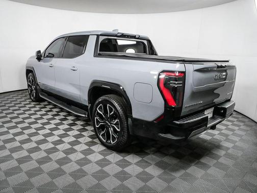 2024 GMC Sierra EV Denali Edition 1