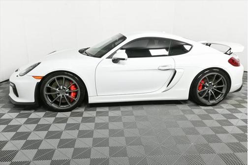 2016 Porsche Cayman GT4