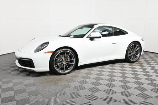 2024 Porsche 911 Carrera