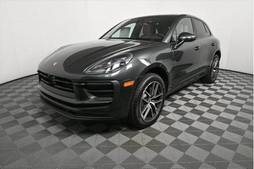 2025 Porsche Macan Base