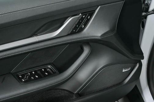 2025 Porsche Taycan 4S