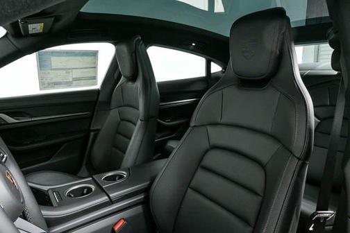 2025 Porsche Taycan 4S