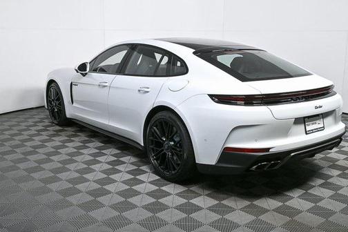 2026 Porsche Panamera Turbo
