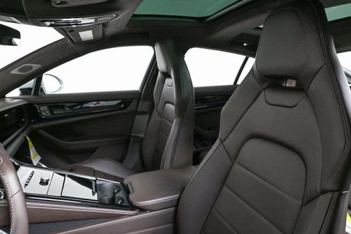 2026 Porsche Panamera Turbo
