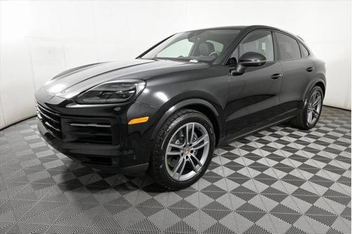 2025 Porsche Cayenne AWD