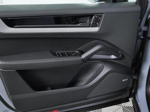 2026 Porsche Cayenne S