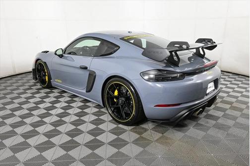 2024 Porsche 718 Cayman GT4 RS