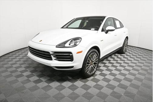 2023 Porsche Cayenne Platinum Edition