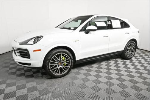 2023 Porsche Cayenne Platinum Edition