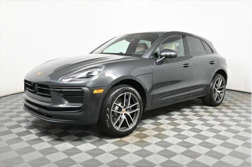 2025 Porsche Macan Base