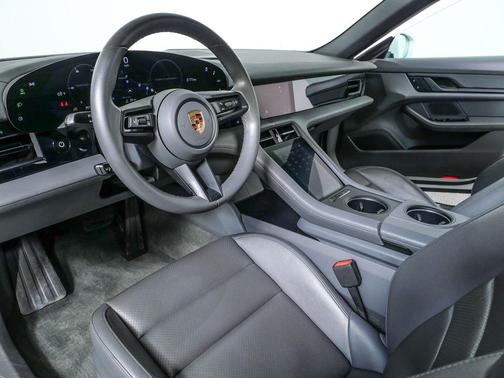 2022 Porsche Taycan 4S