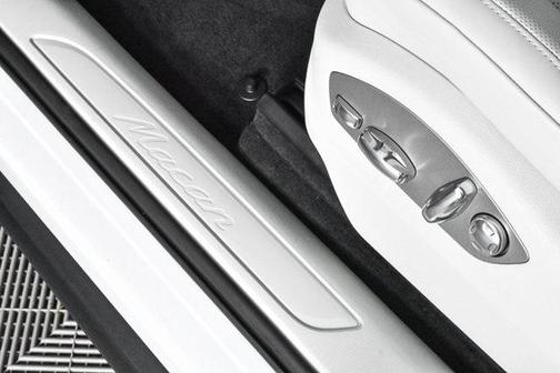 2024 Porsche Macan AWD