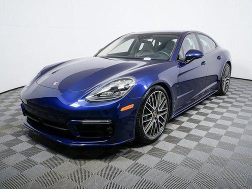 2022 Porsche Panamera Turbo S