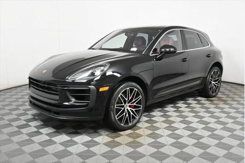 2022 Porsche Macan Base
