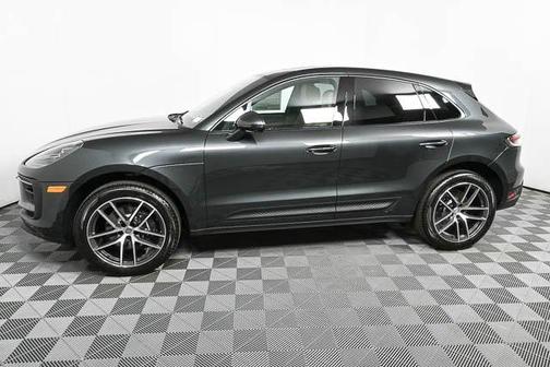 2025 Porsche Macan AWD