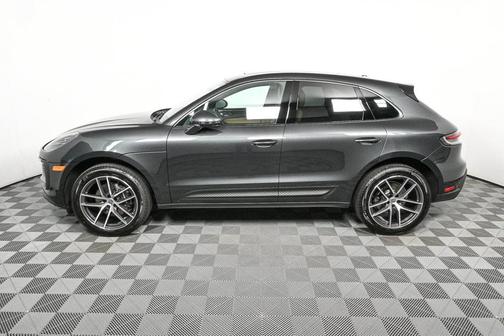 2025 Porsche Macan AWD