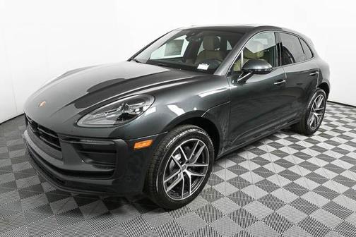 2025 Porsche Macan AWD
