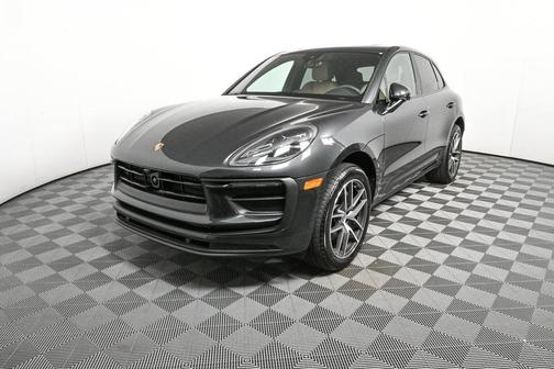 2025 Porsche Macan AWD