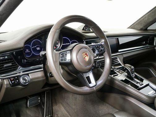 Jet Black Metallic 2020 Porsche Panamera Turbo