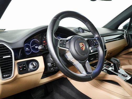 2020 Porsche Cayenne Cayenne