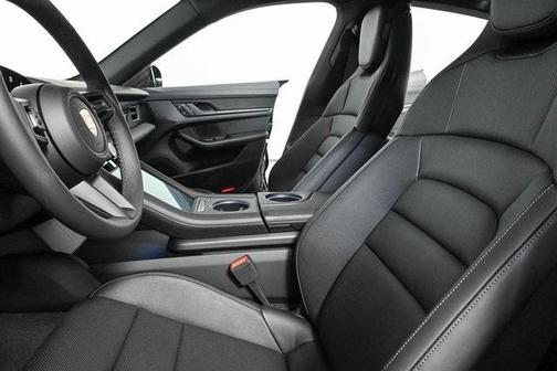 2025 Porsche Taycan RWD