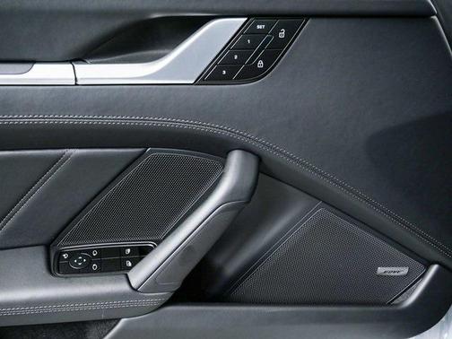 2025 Porsche 911 Carrera 4 GTS