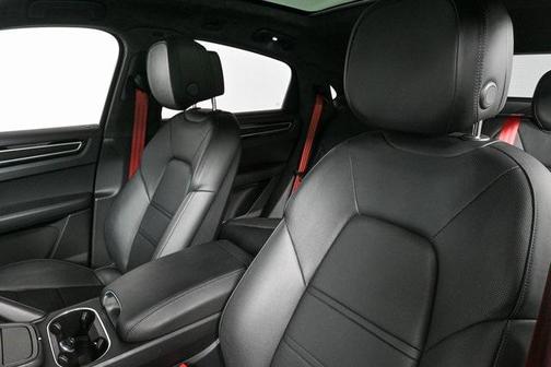 2022 Porsche Cayenne GTS