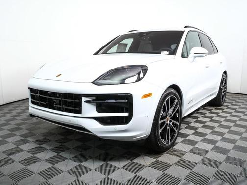 2026 Porsche Cayenne GTS