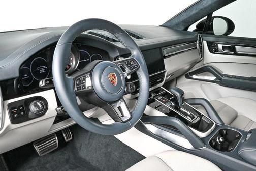2020 Porsche Cayenne Turbo