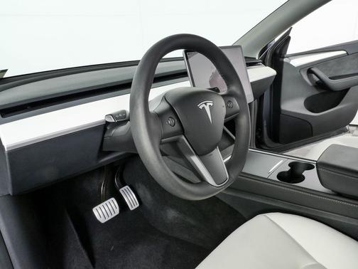 Midnight Silver Metallic 2023 Tesla Model Y Performance Dual Motor All-Wheel Drive