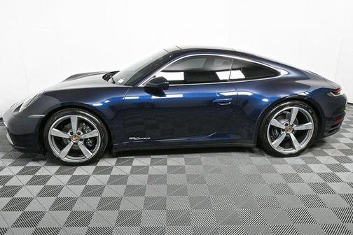 2021 Porsche 911 Carrera