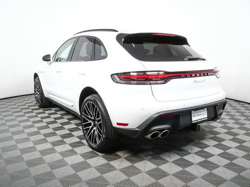 2026 Porsche Macan S