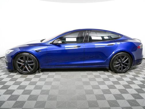2022 Tesla Model S Plaid