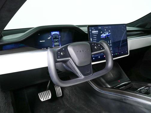 2022 Tesla Model S Plaid