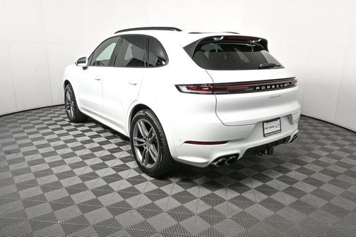 2026 Porsche Cayenne AWD