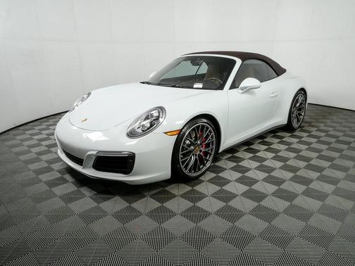 2018 Porsche 911 Carrera 4S Cabriolet