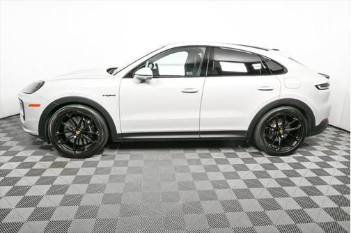 2024 Porsche Cayenne E-Hybrid S