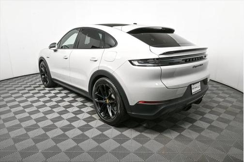 2024 Porsche Cayenne E-Hybrid S