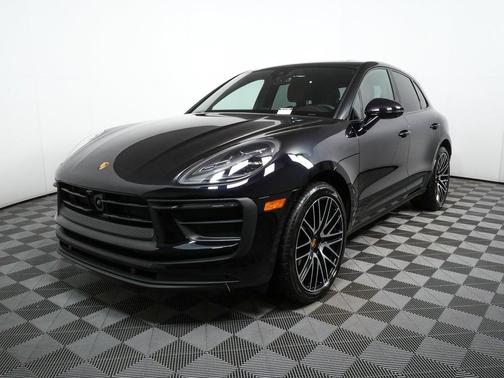 2025 Porsche Macan AWD