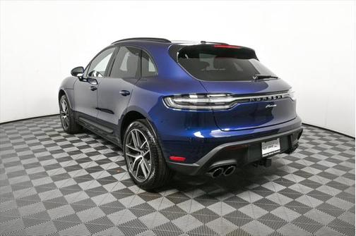 2025 Porsche Macan AWD