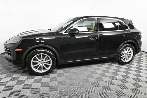 2025 Porsche Cayenne AWD
